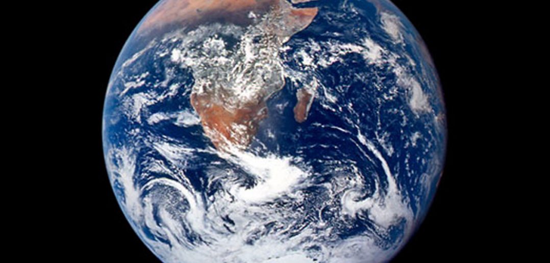 La Terra Gira Su Se Stessa Perché la Terra gira su se stessa? - blueplanetheart.it