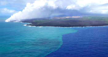 L’eruzione vulcanica del Kīlauea ha scatenato una fioritura di alghe così grande che è visibile dallo spazio